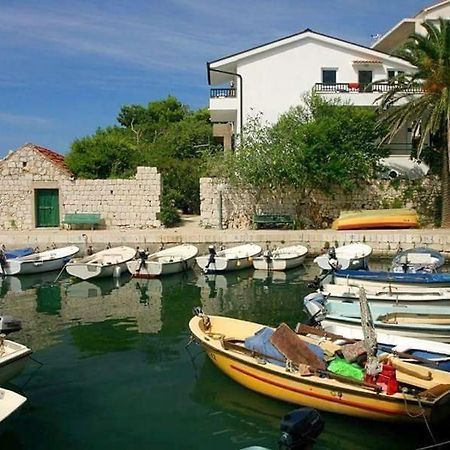 Vacation Home Andrea Gradac  Extérieur photo